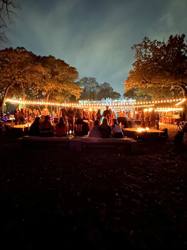 Featured photo from Outdoor-Air Pavilion